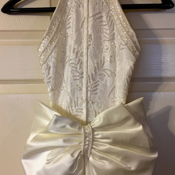 Dreamy Wedding gown - Picture 10 of 16